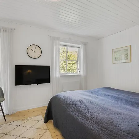 Two-bedroom Pet Friendly In بيت للعطل Holbæk