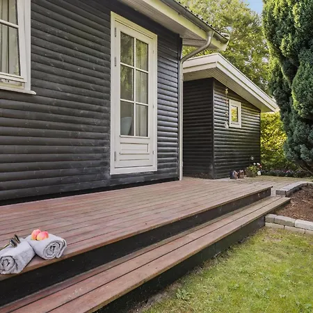 Two-bedroom Pet Friendly In *