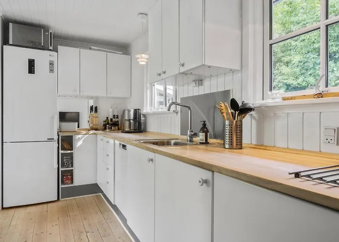 Two-bedroom Pet Friendly In Holiday home Holbaek