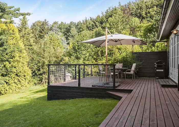 Two-bedroom Pet Friendly In *